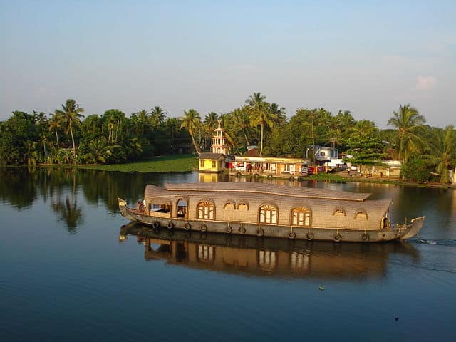 Kerala Houseboat Ride in Kuttanad