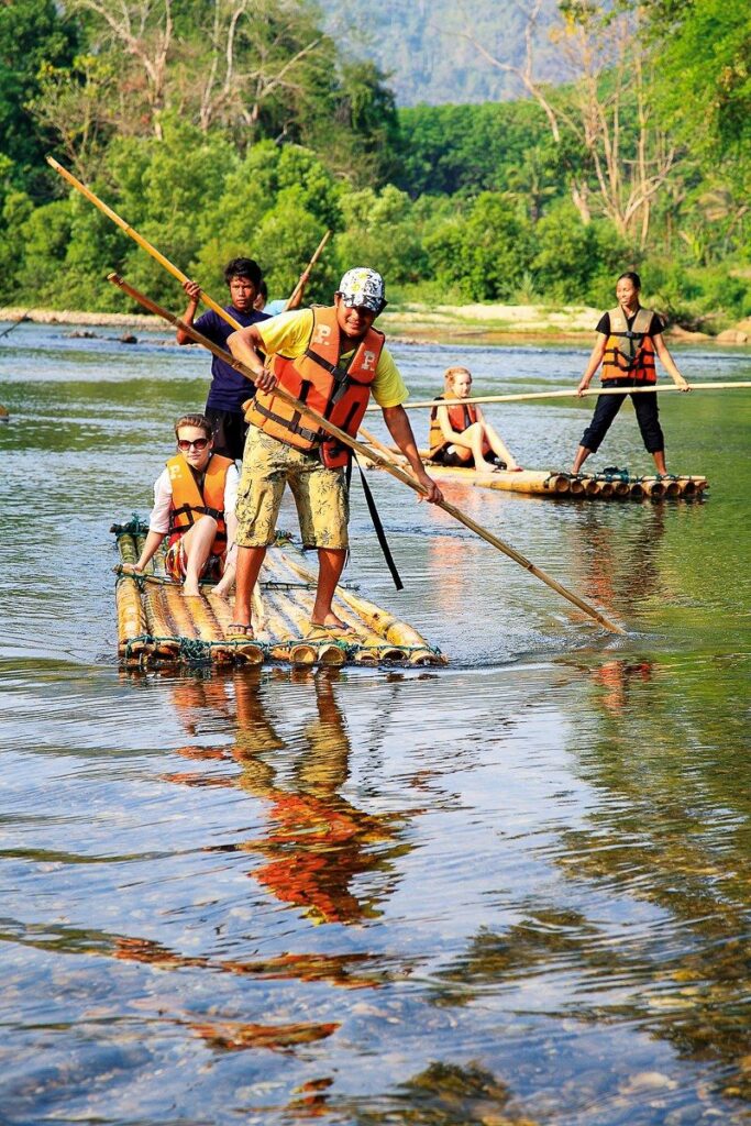 bamboo rafting Thekkady summer activity